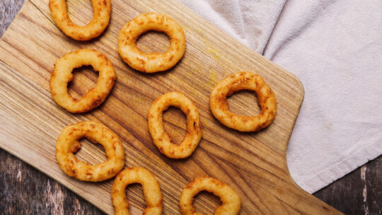 Цибулеві кільця в клярі