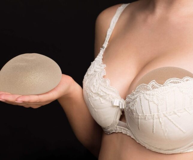 Пластика грудей