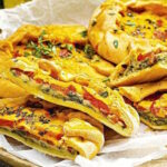 Галета з томатами та базиліком