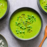 Суп-пюре з молодого горошку та м'яти